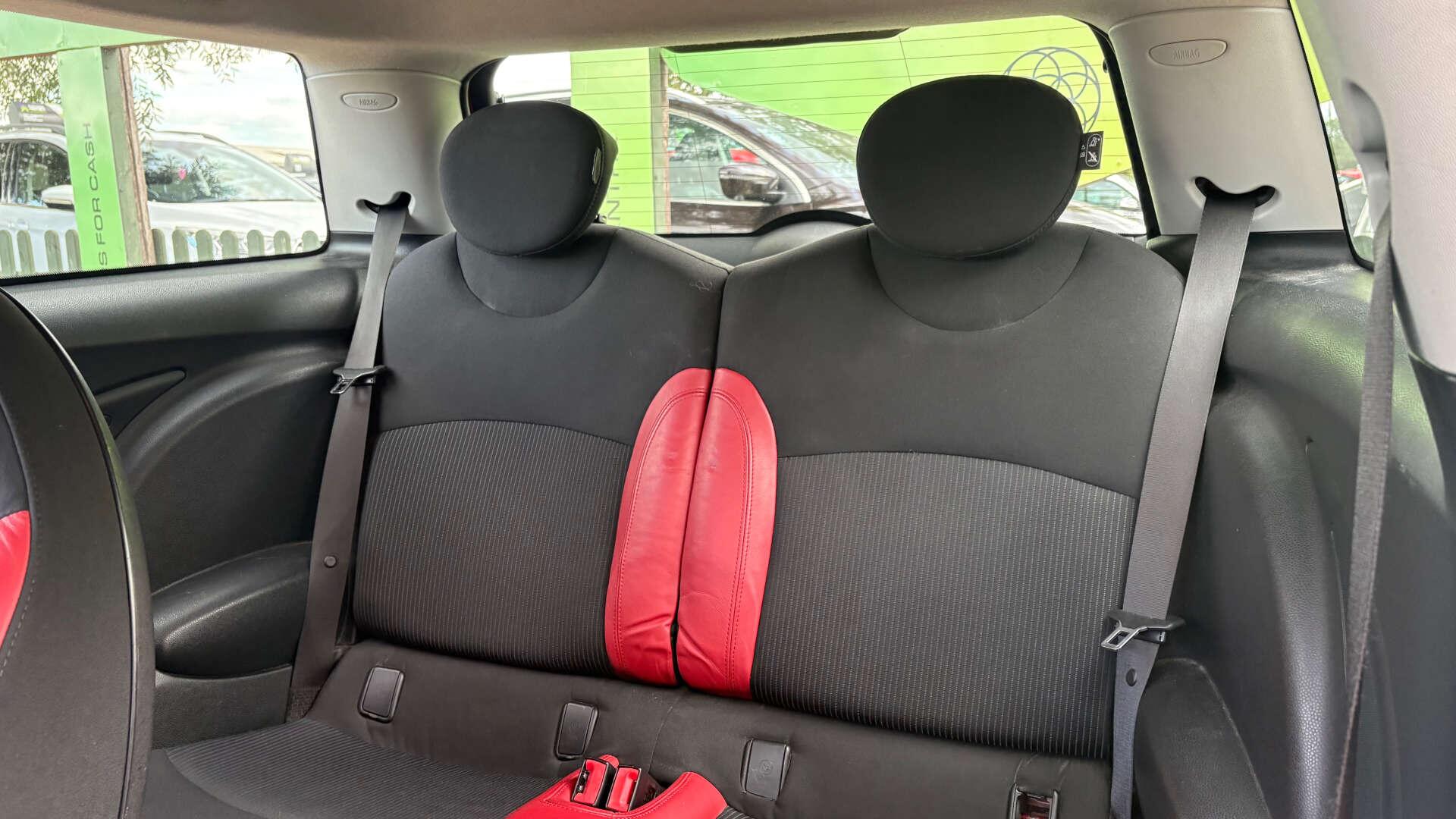 Mini Hatch view 10