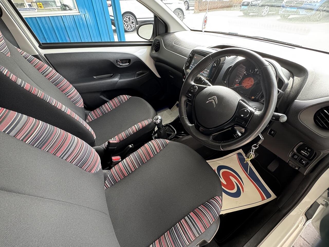 Citroen C1 view 11