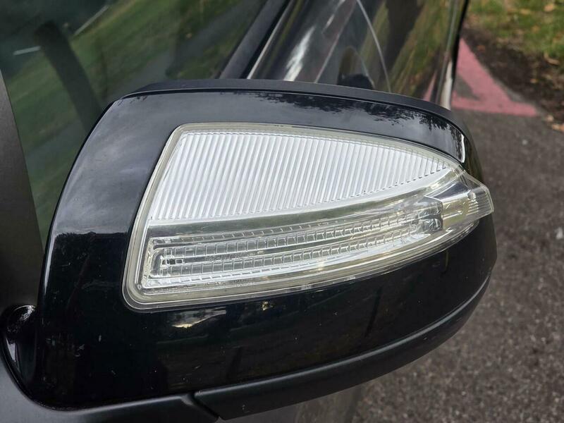 Mercedes-Benz C-Class view 9