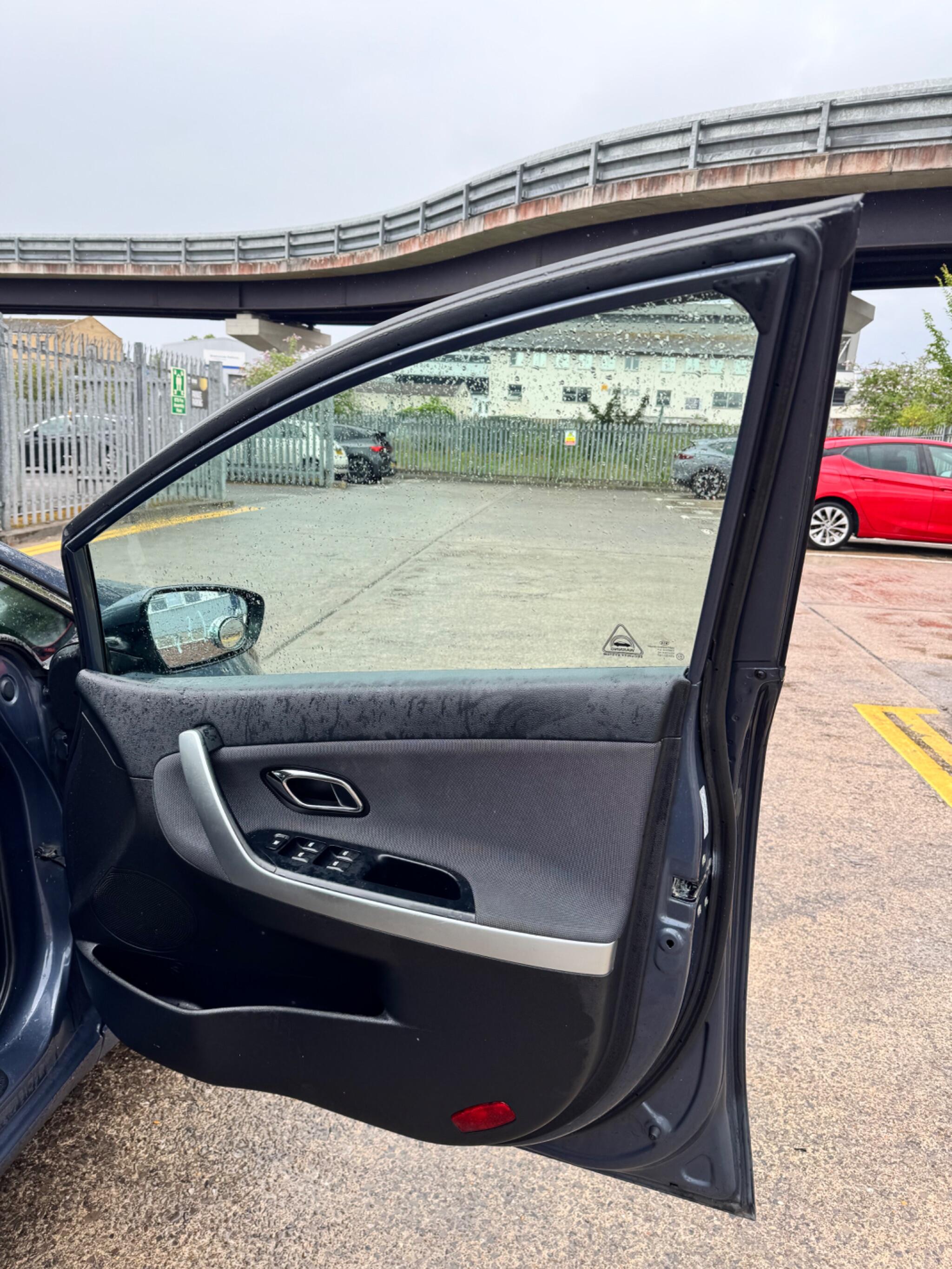 Kia Ceed view 32