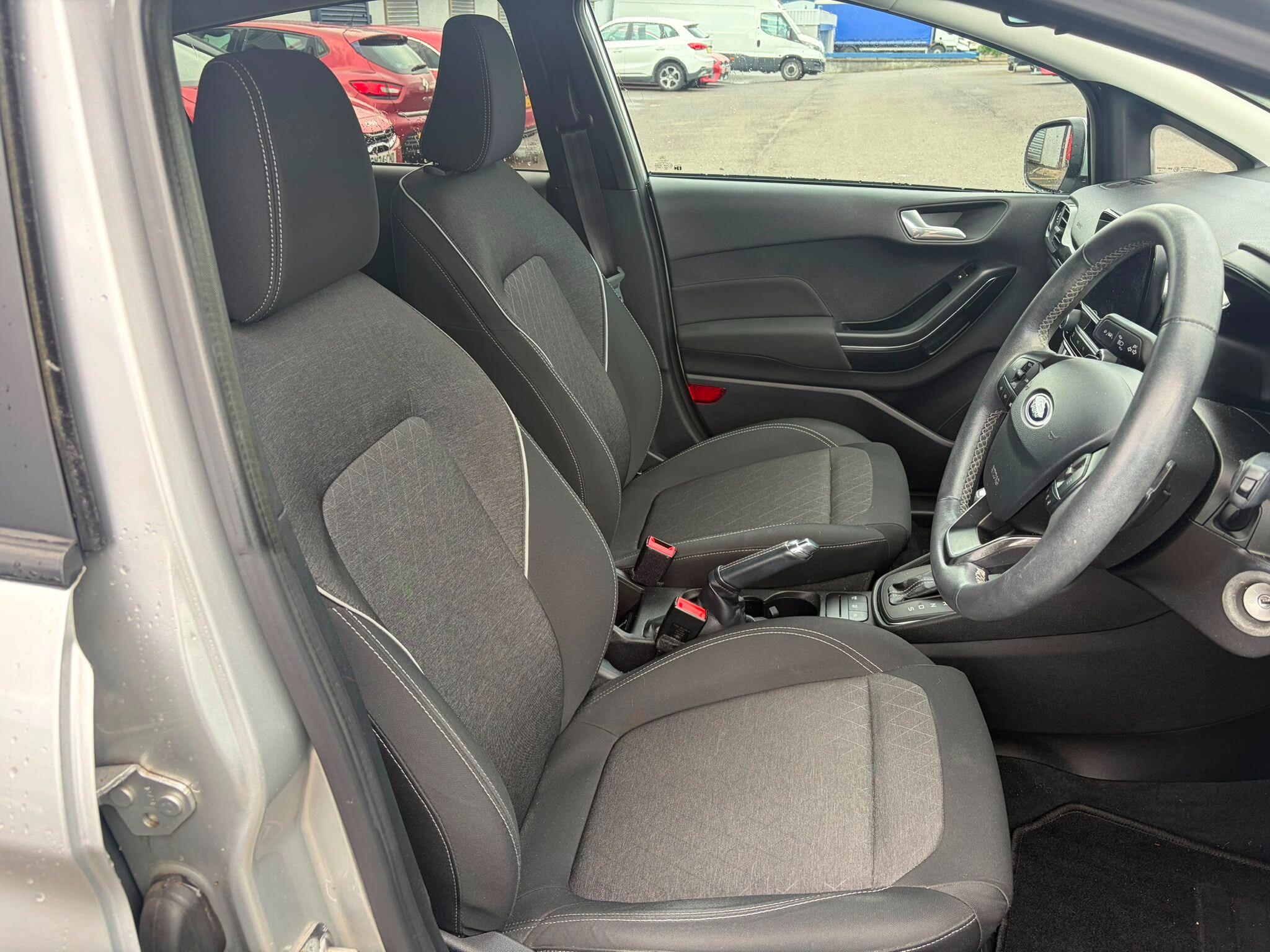 Ford Fiesta view 11