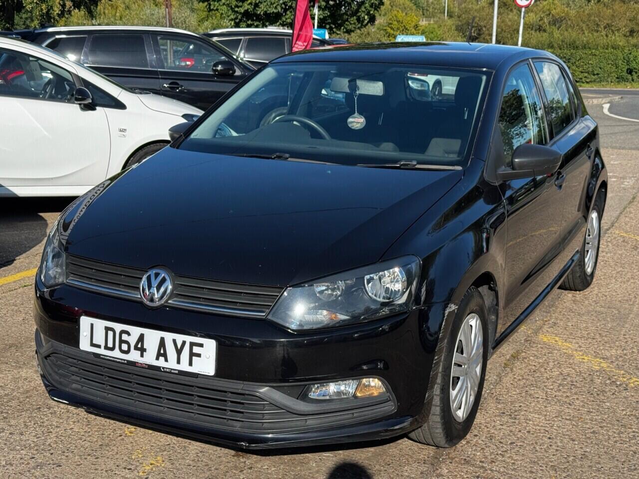 Volkswagen Polo view 8