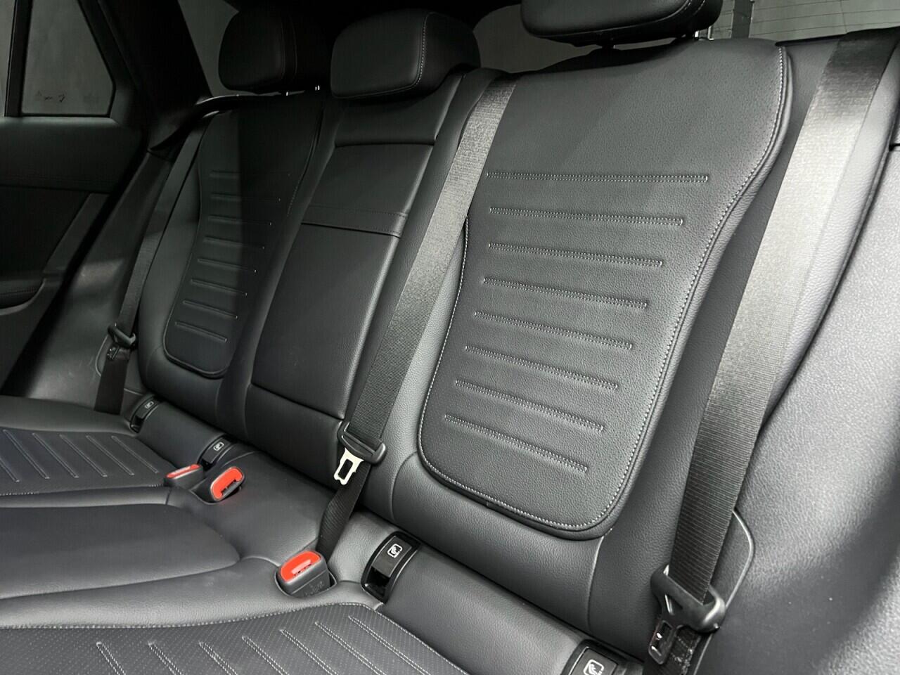 Mercedes-Benz GLC view 46