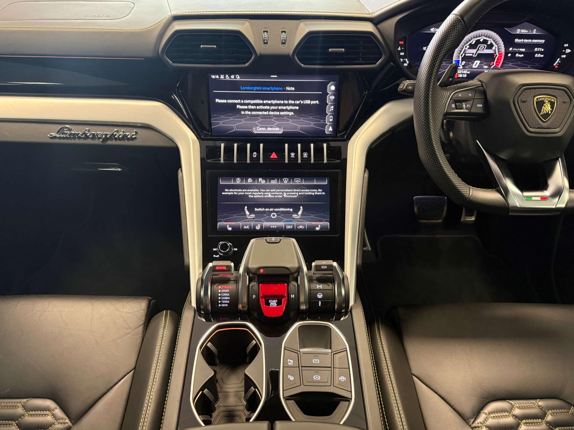 Lamborghini Urus view 18