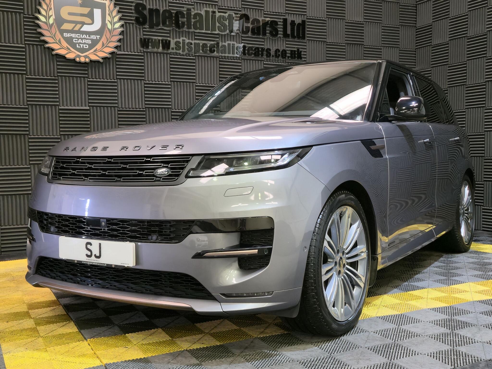 Land Rover Range Rover Sport view 6