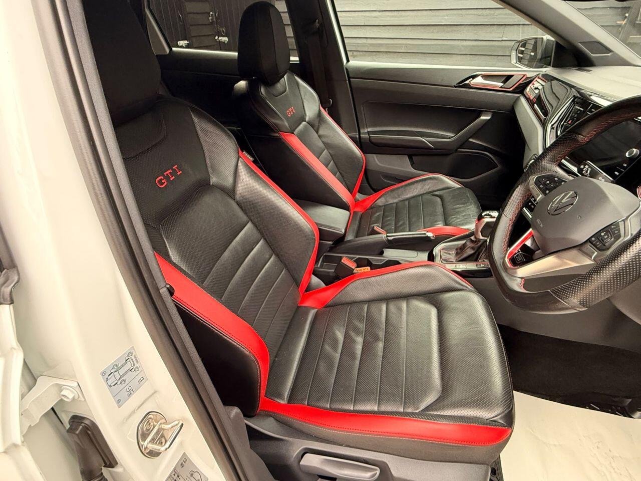 Volkswagen Polo view 9