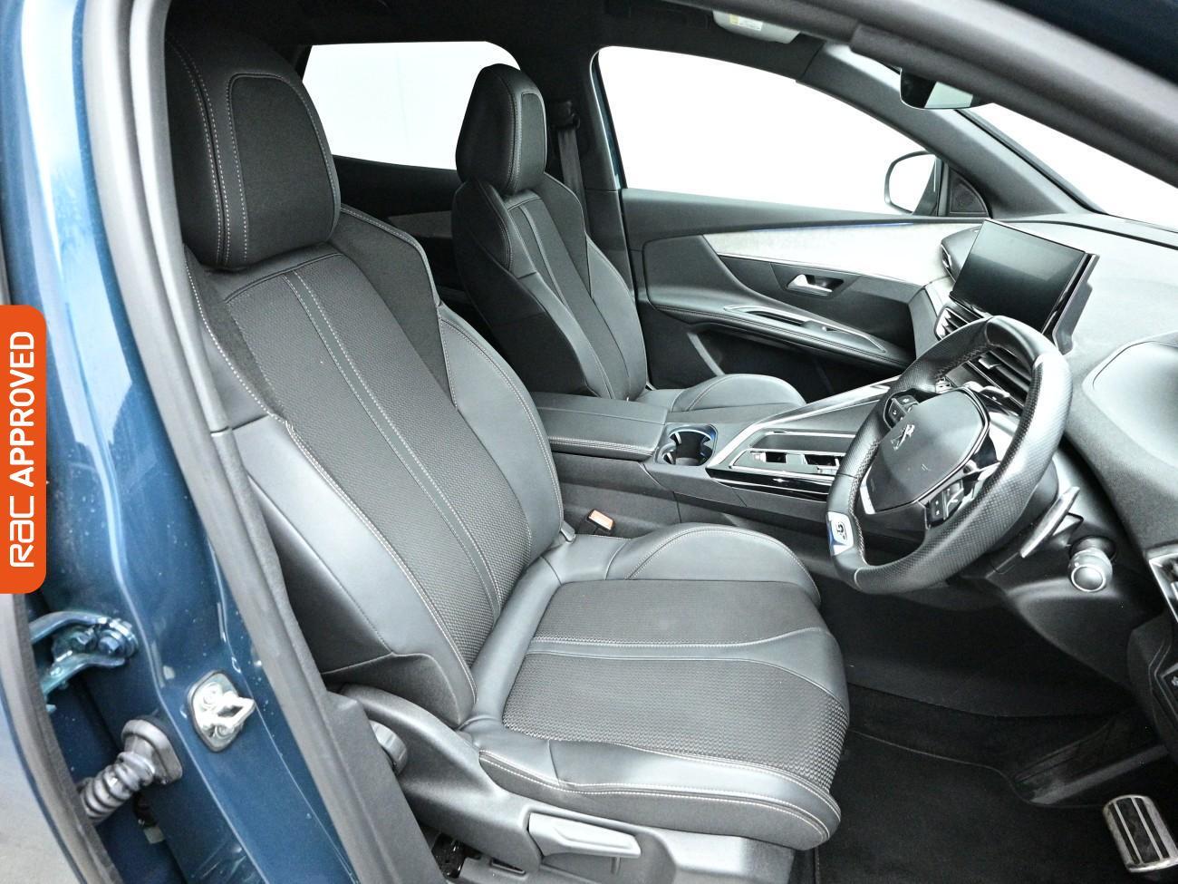 Peugeot 3008 view 11