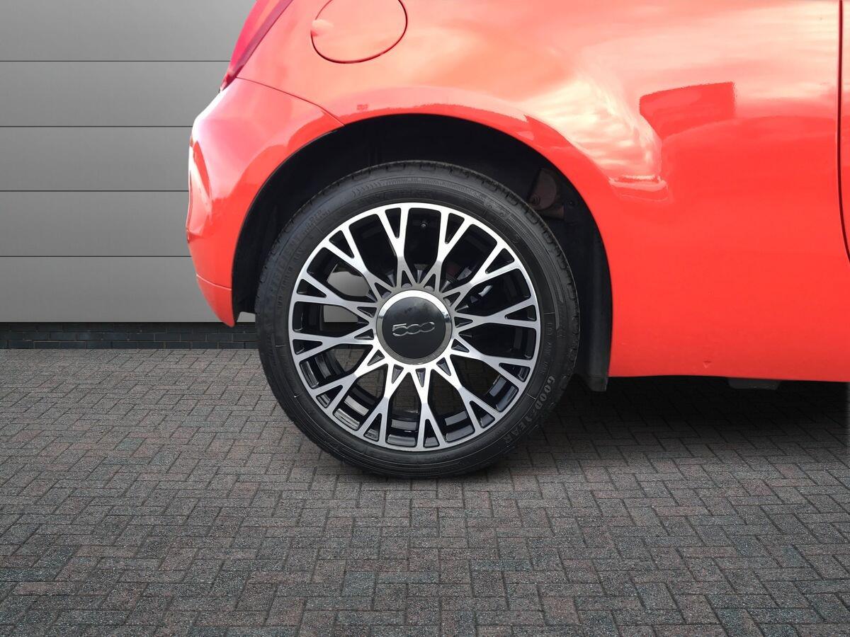 Fiat 500c view 12
