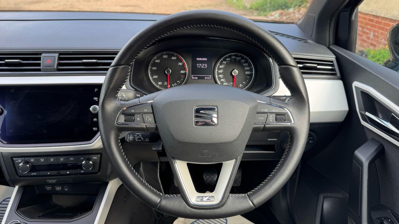 Seat Arona view 16