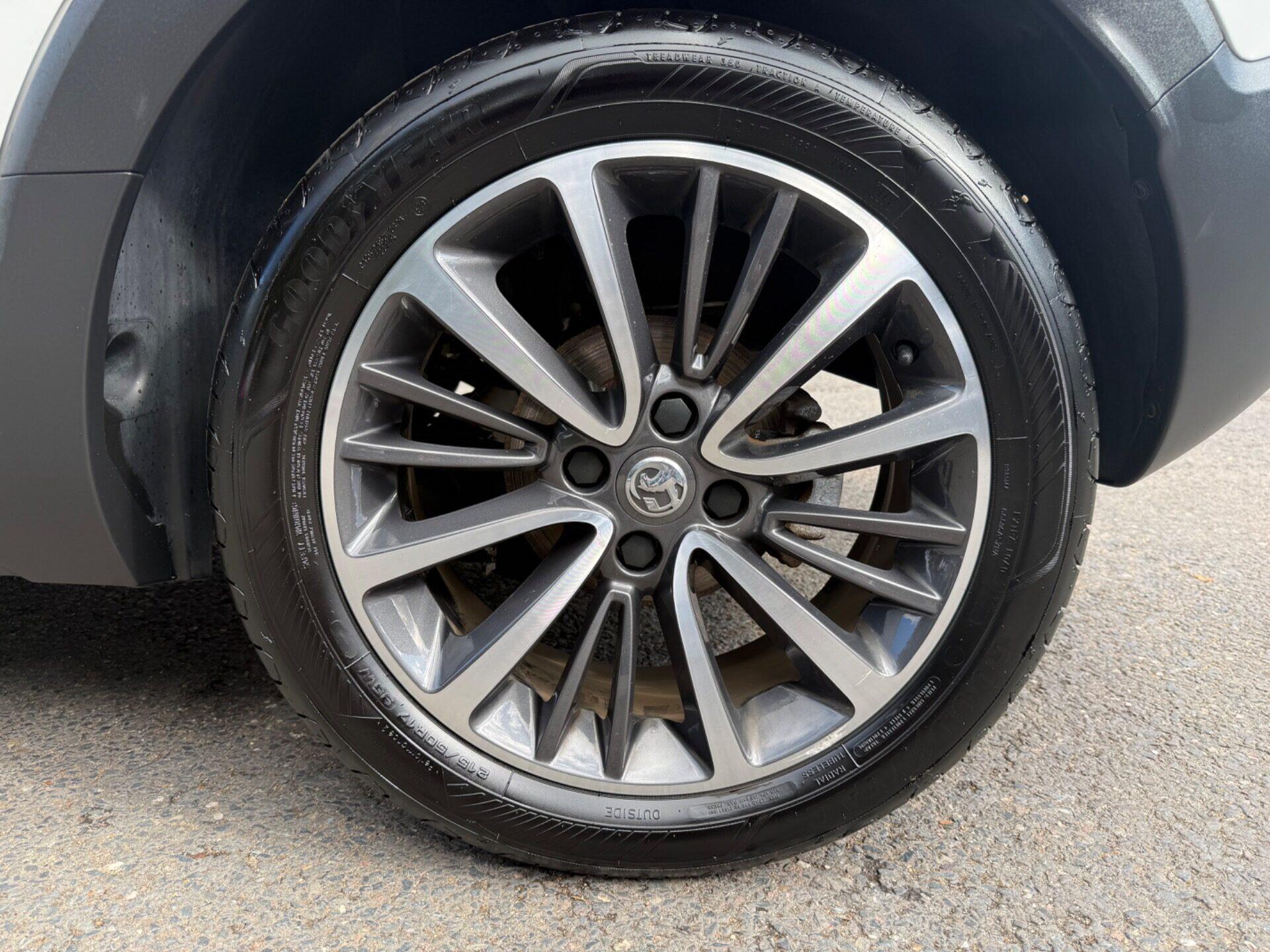 Vauxhall Crossland X view 56