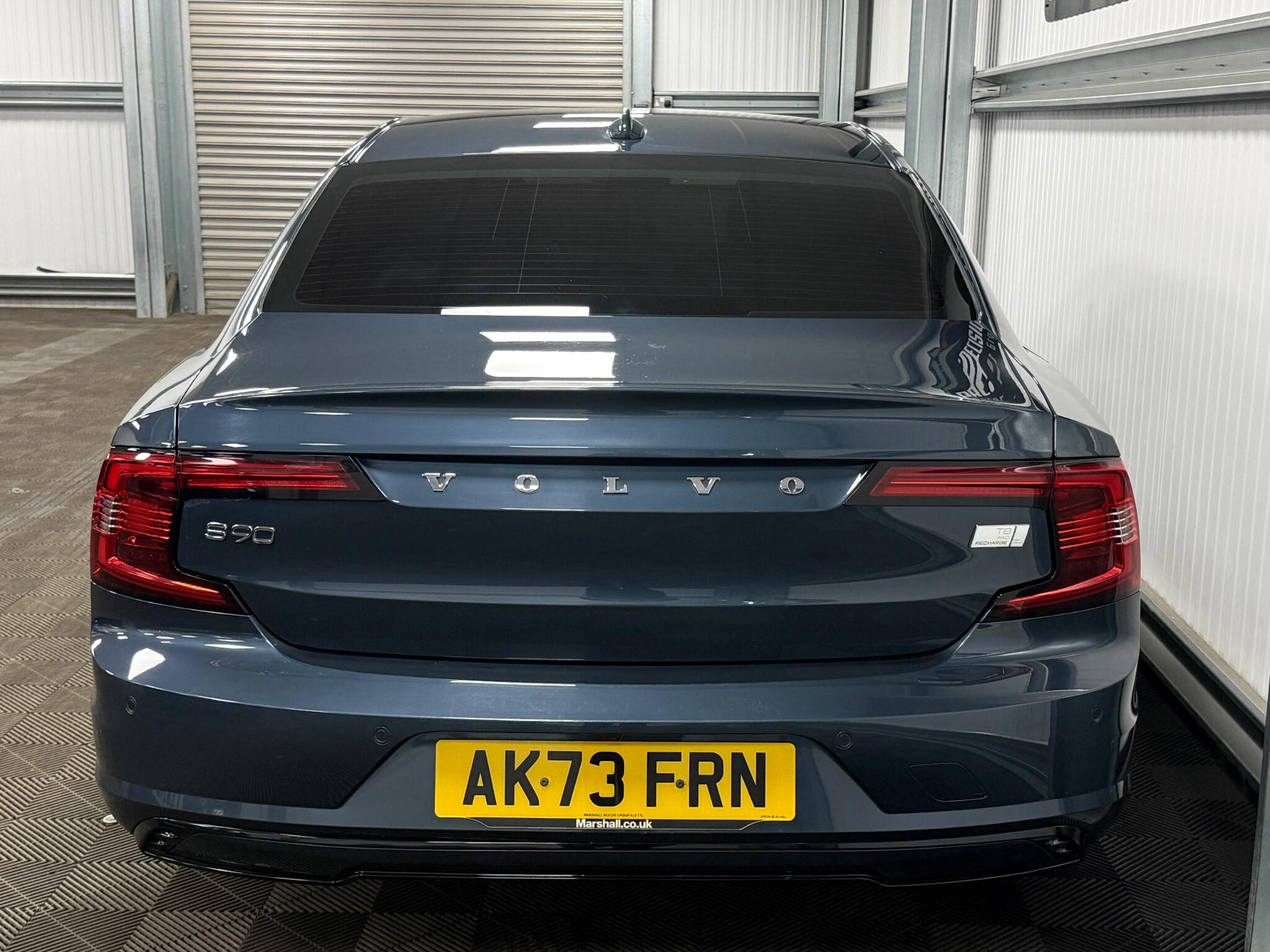 Volvo S90 view 12
