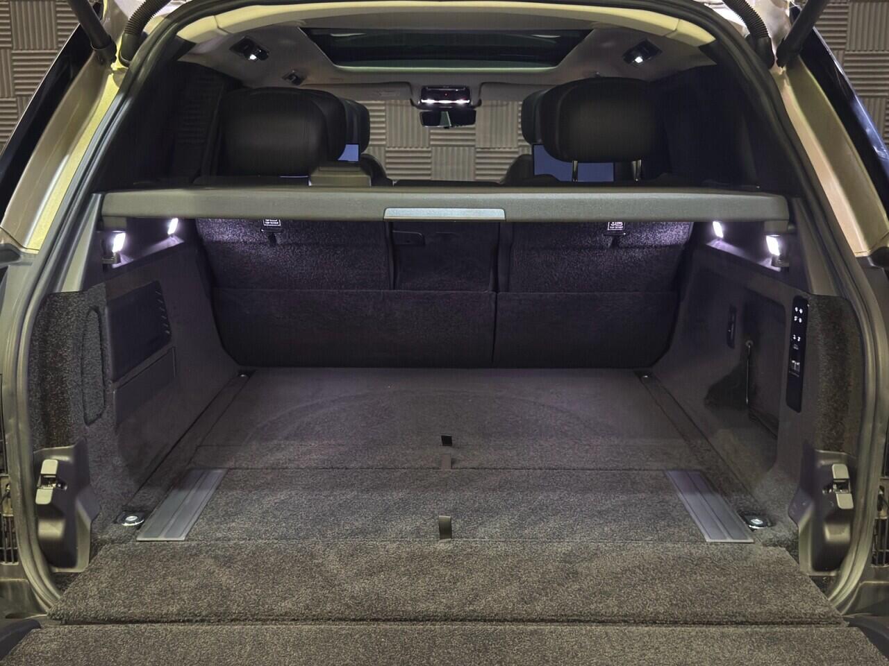 Land Rover Range Rover view 34