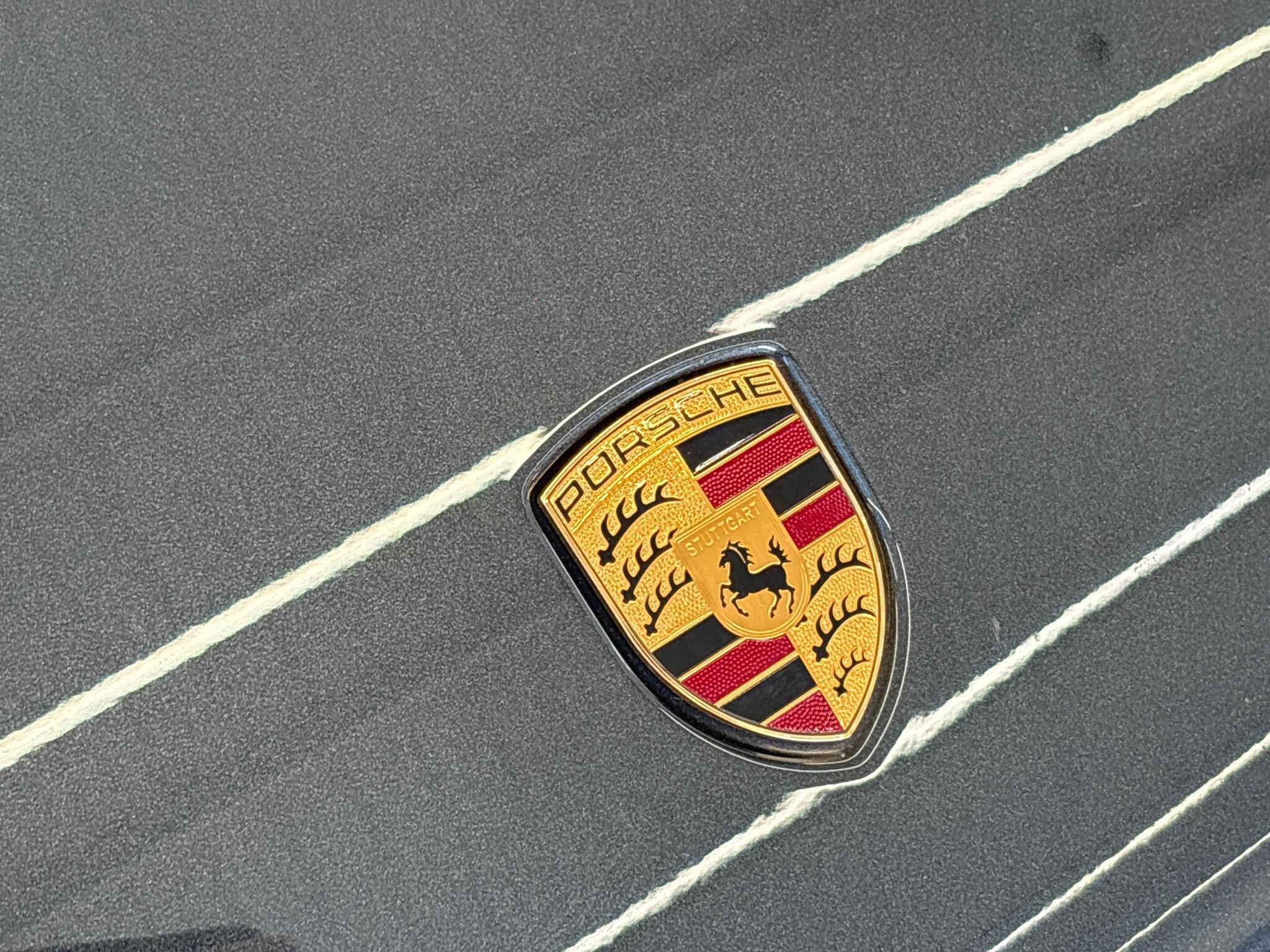 Porsche Macan view 35