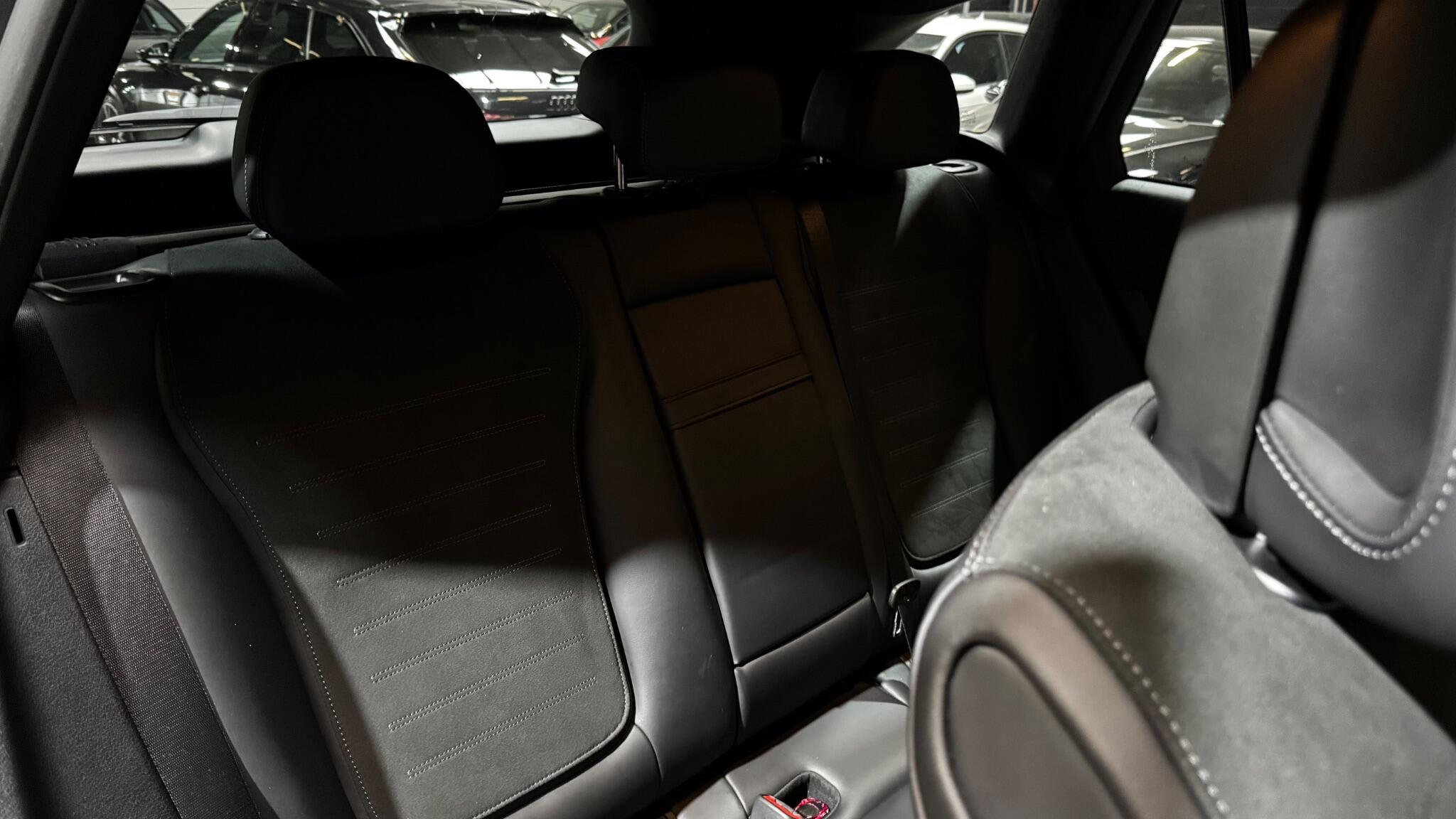 Mercedes-Benz GLC view 38