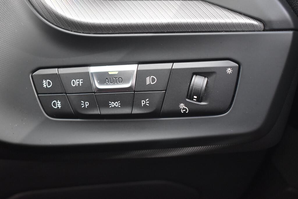 BMW 1 Series view 45