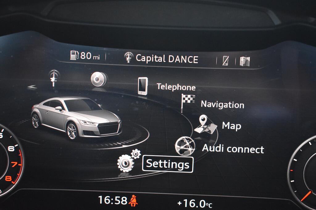 Audi TT view 47