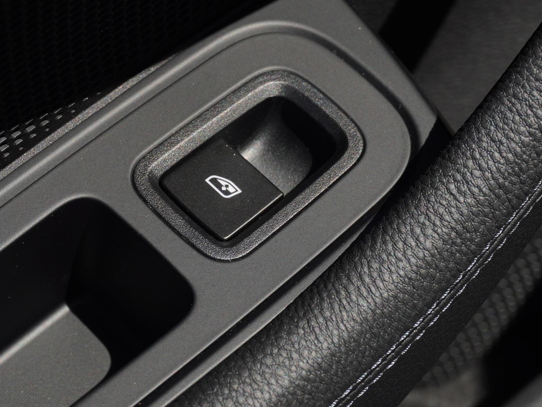 Porsche Panamera view 32