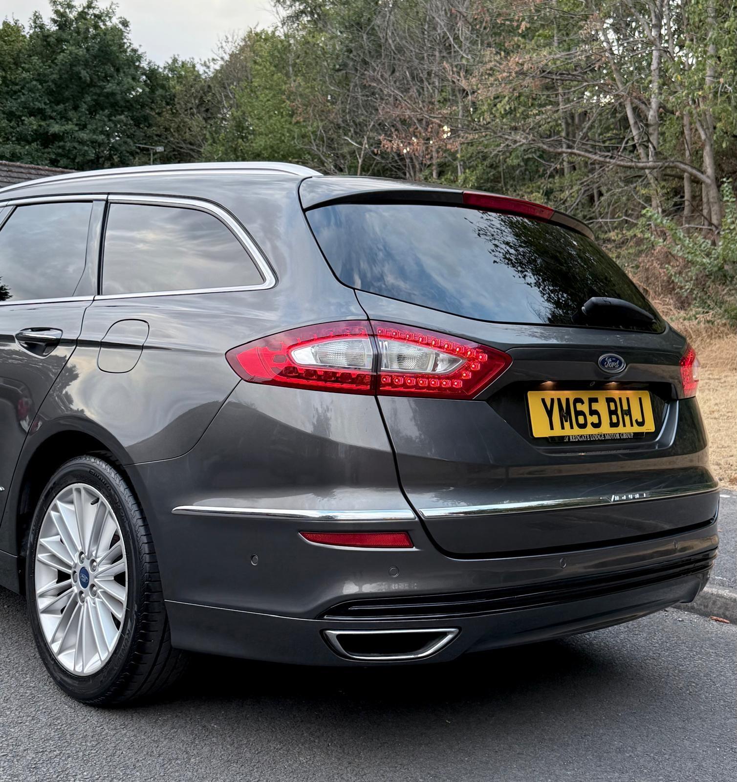 Ford Mondeo view 76