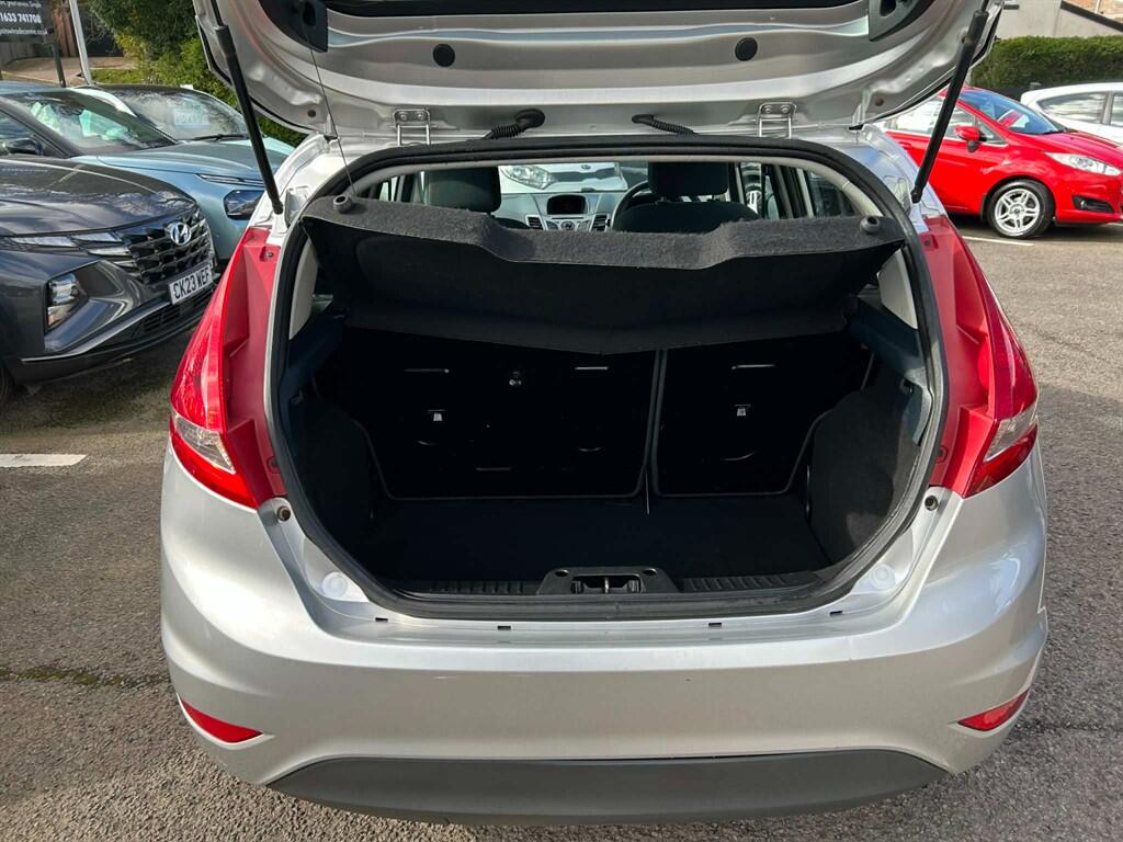 Ford Fiesta view 14