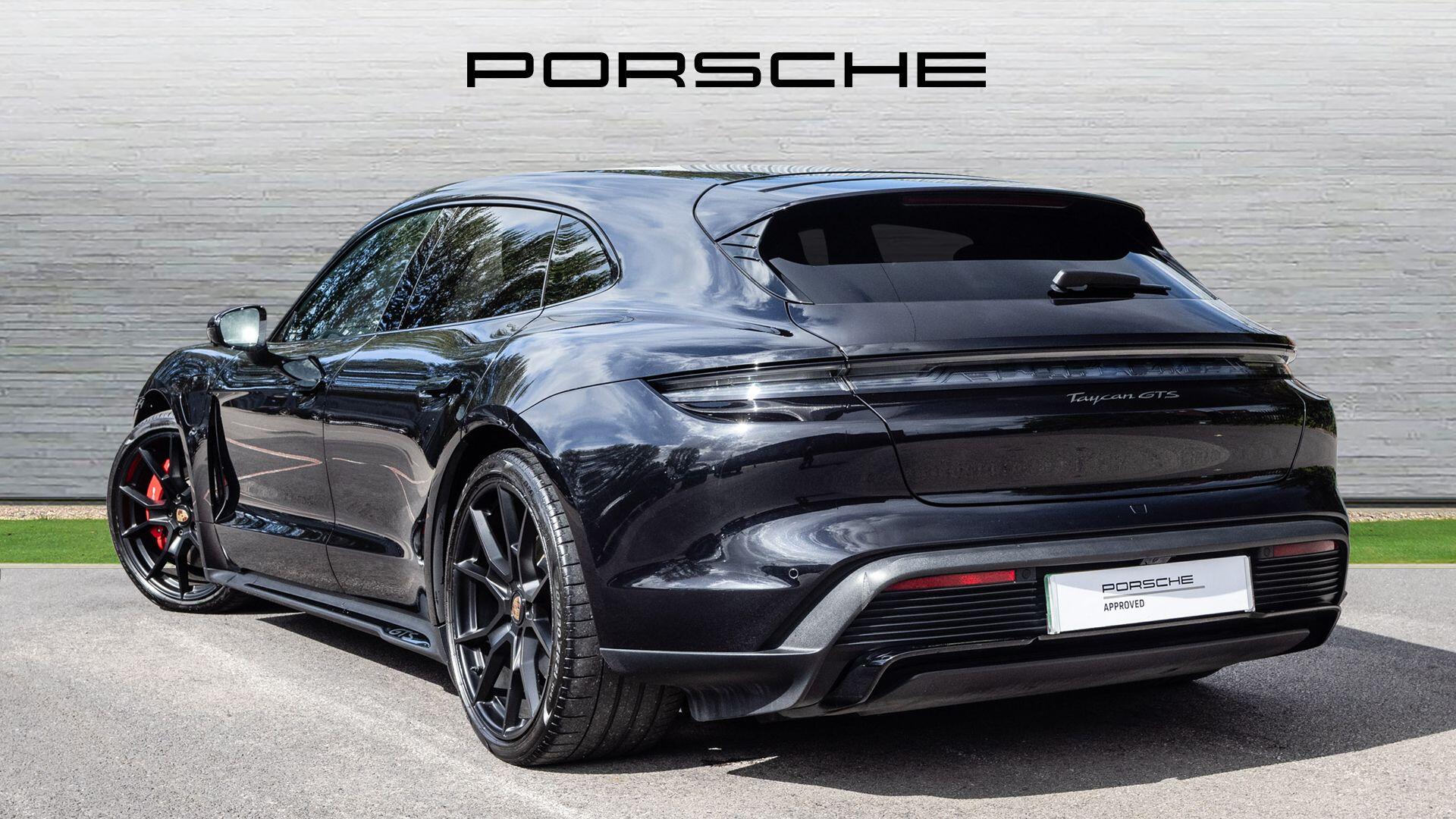 Porsche Taycan view 39