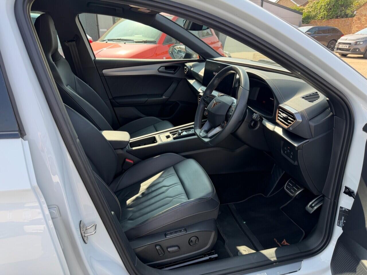 Cupra Leon view 26