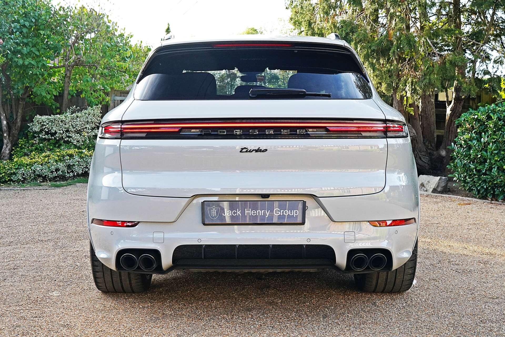 Porsche Cayenne view 5
