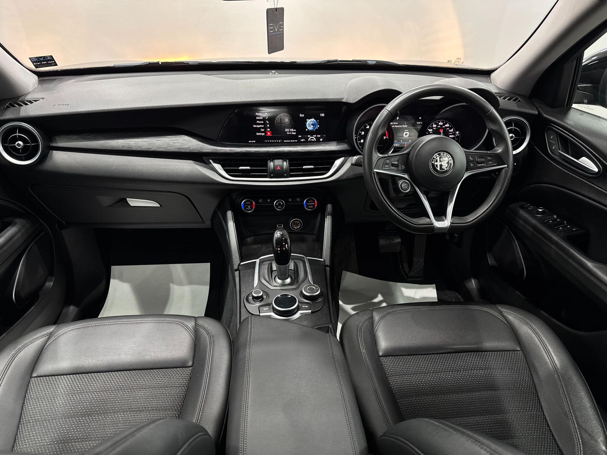 Alfa Romeo Stelvio view 24