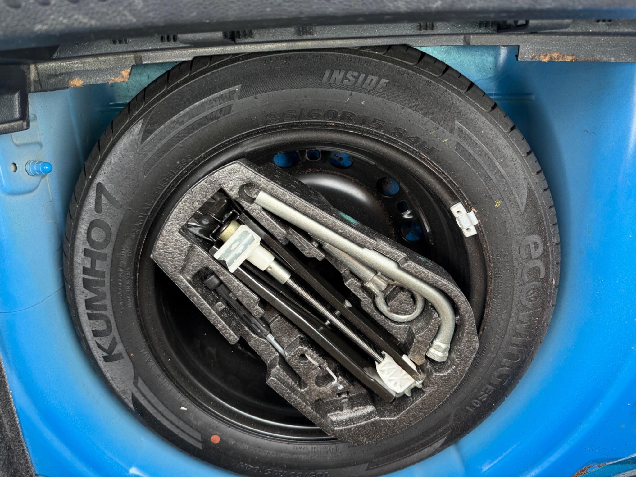 Volkswagen Polo view 28