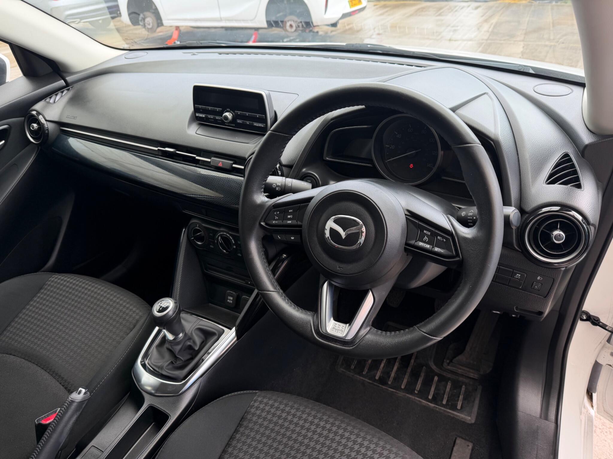 Mazda Skyactiv-G view 17