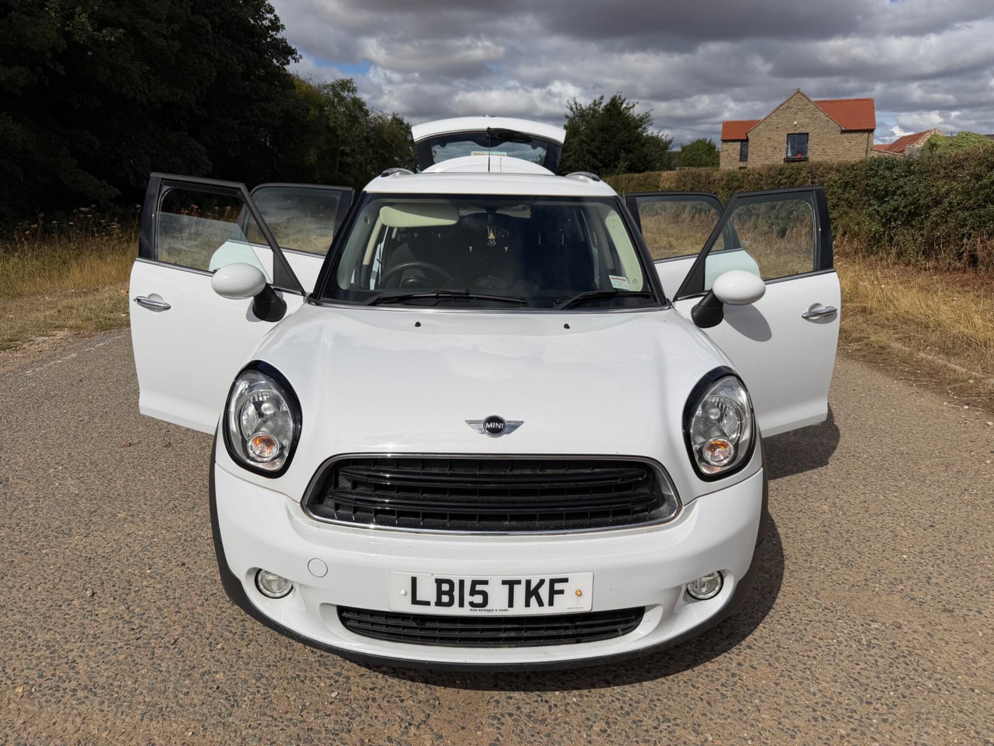 Mini Countryman view 19