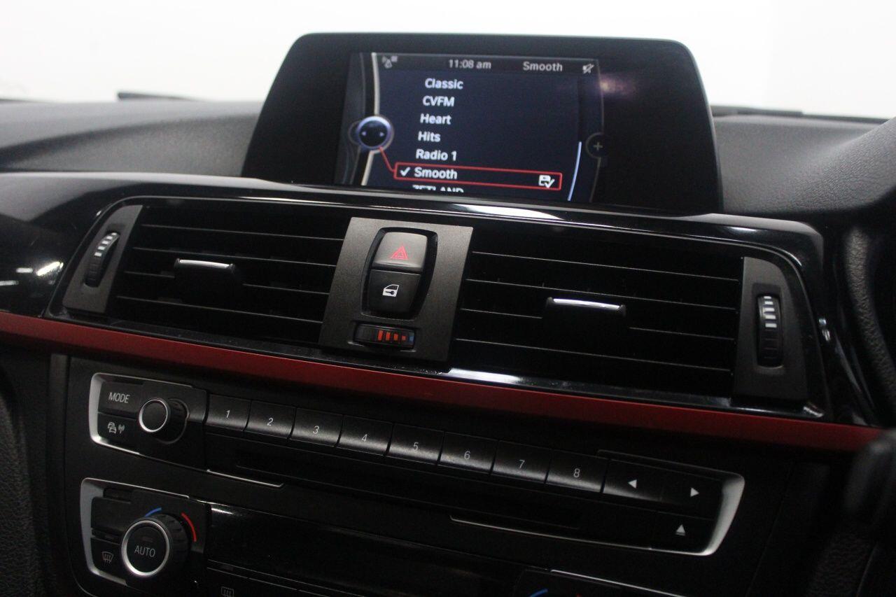 BMW 3 Series view 33