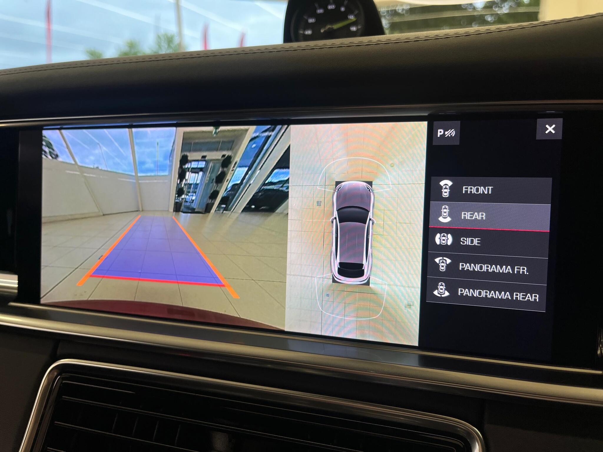 Porsche Panamera view 41