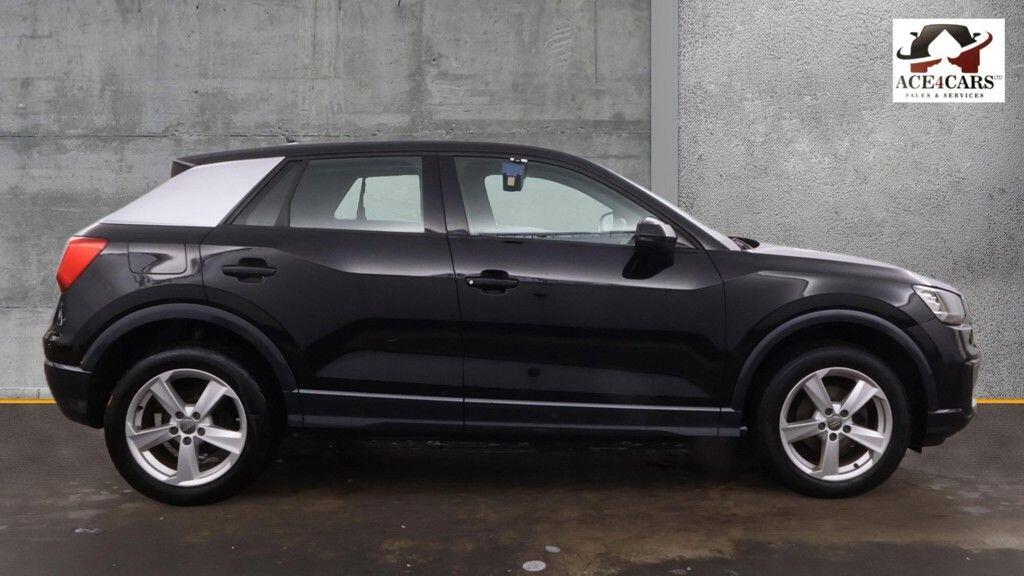 Audi Q2 view 5