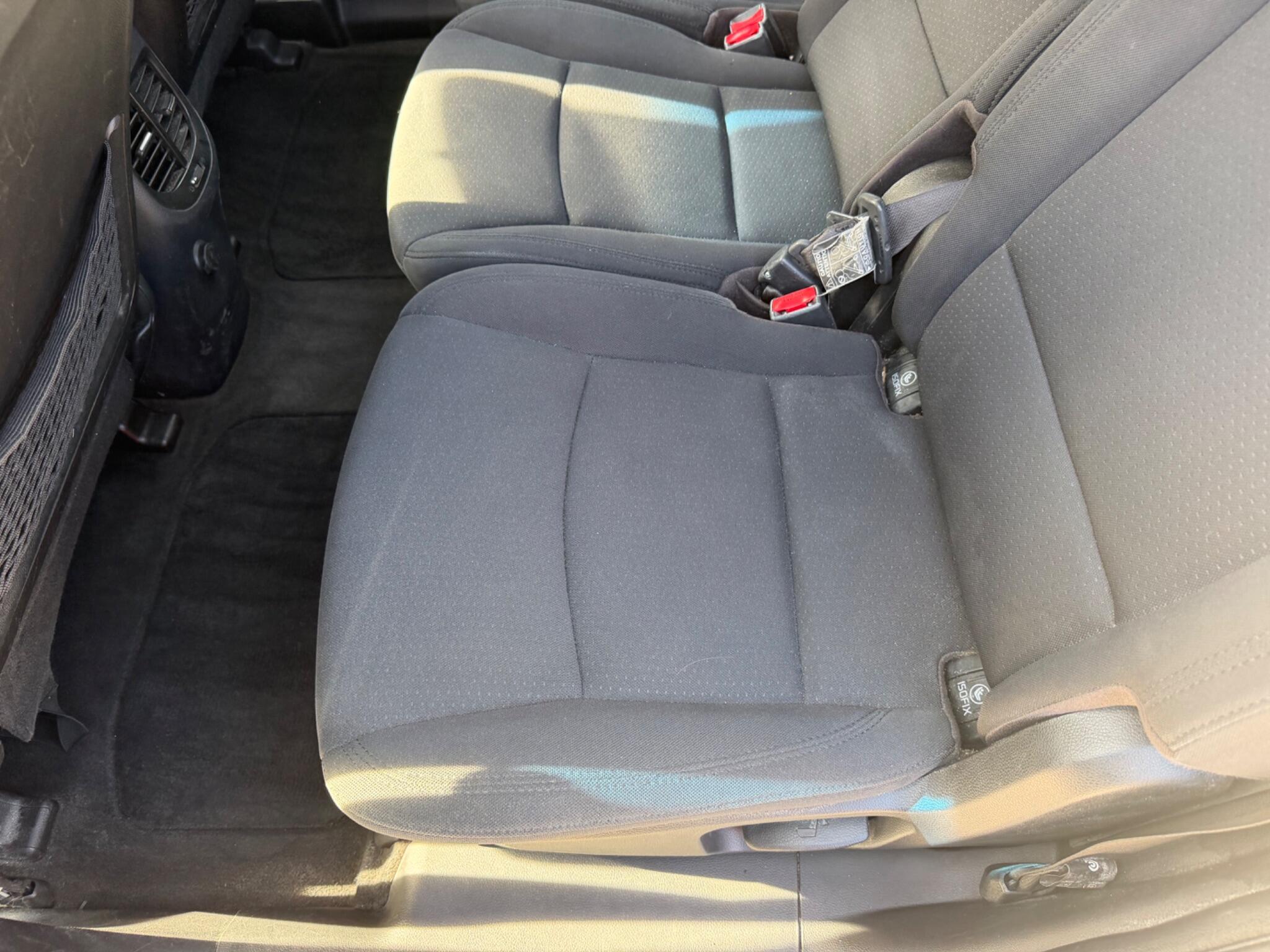 Kia Carens view 26
