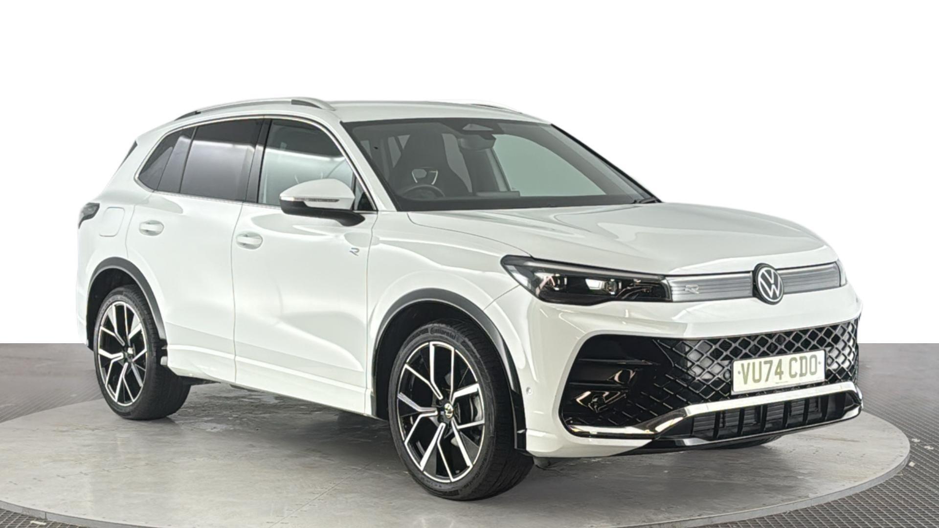 Volkswagen Tiguan view 2