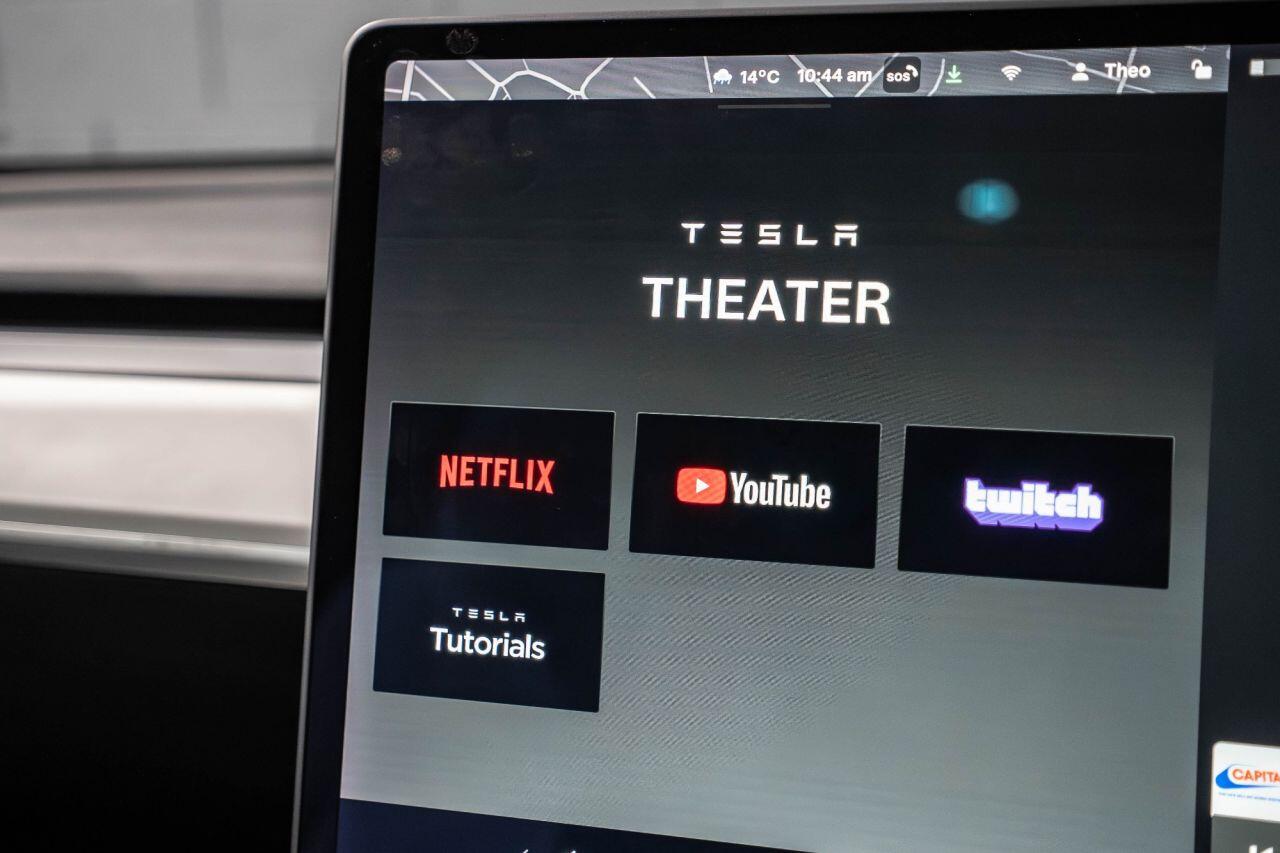 Tesla Model 3 view 33