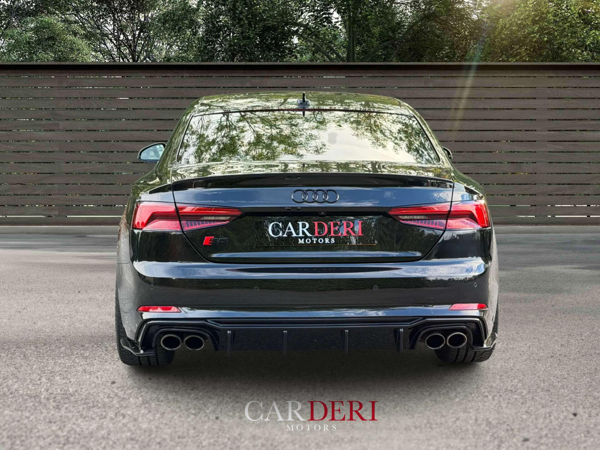 Audi S5 view 17