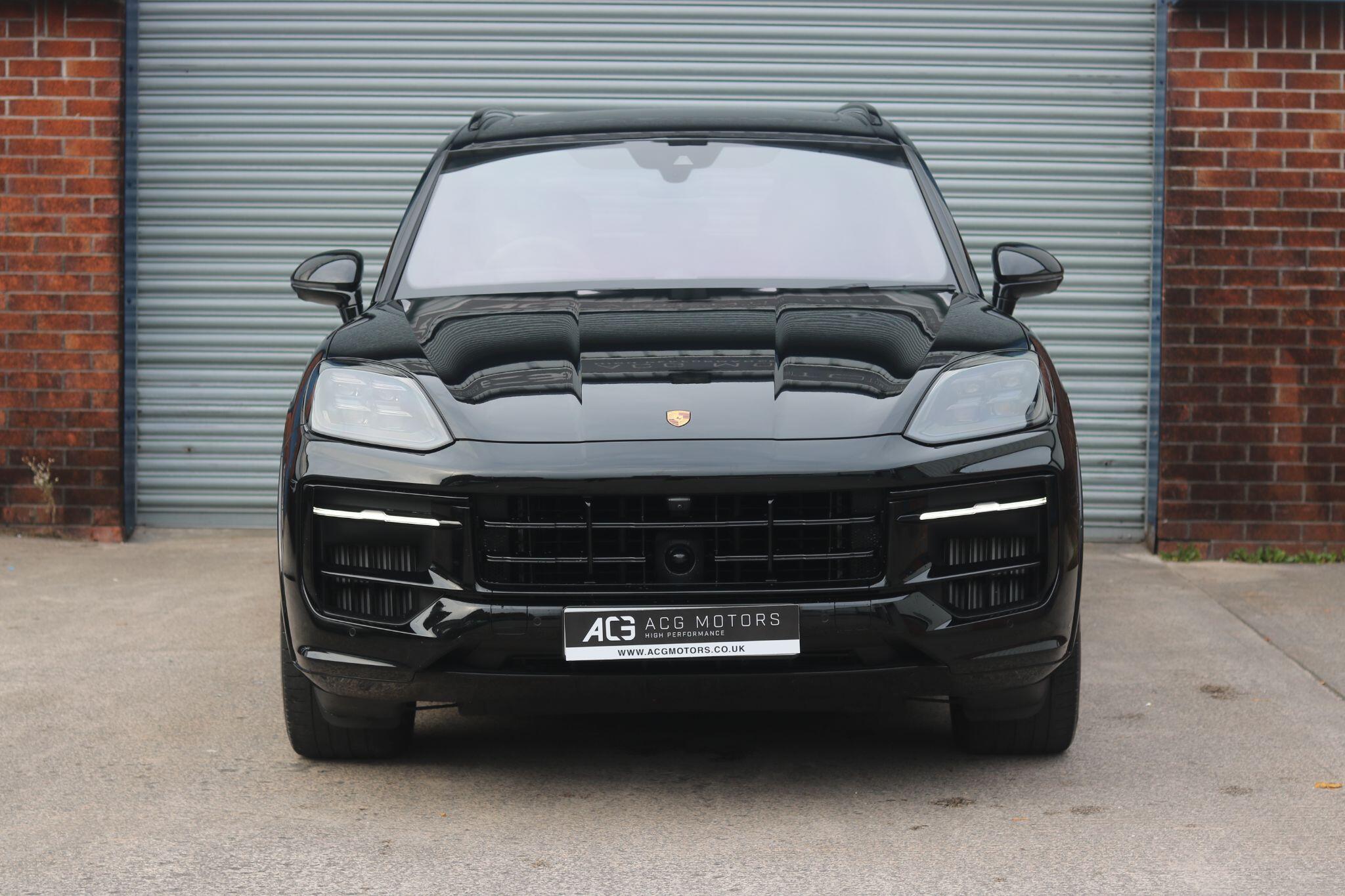 Porsche Cayenne view 9