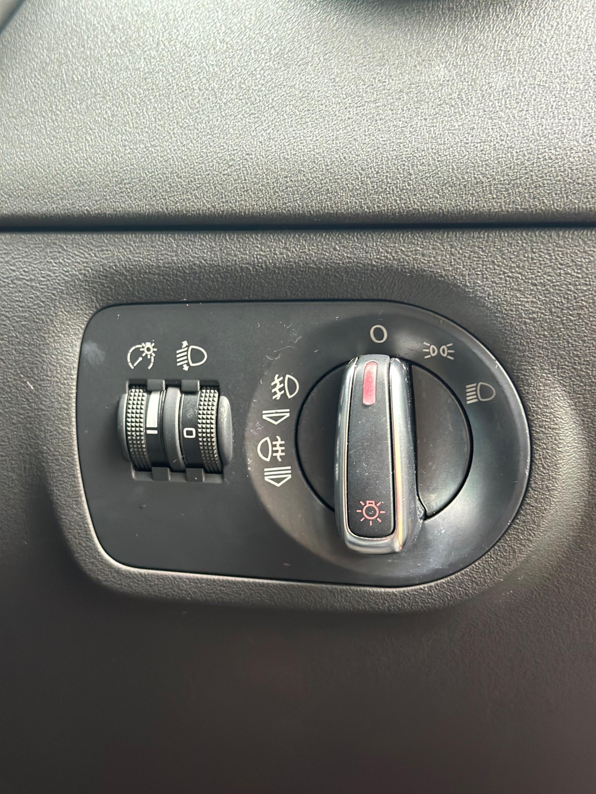 2007 Audi TT image 22