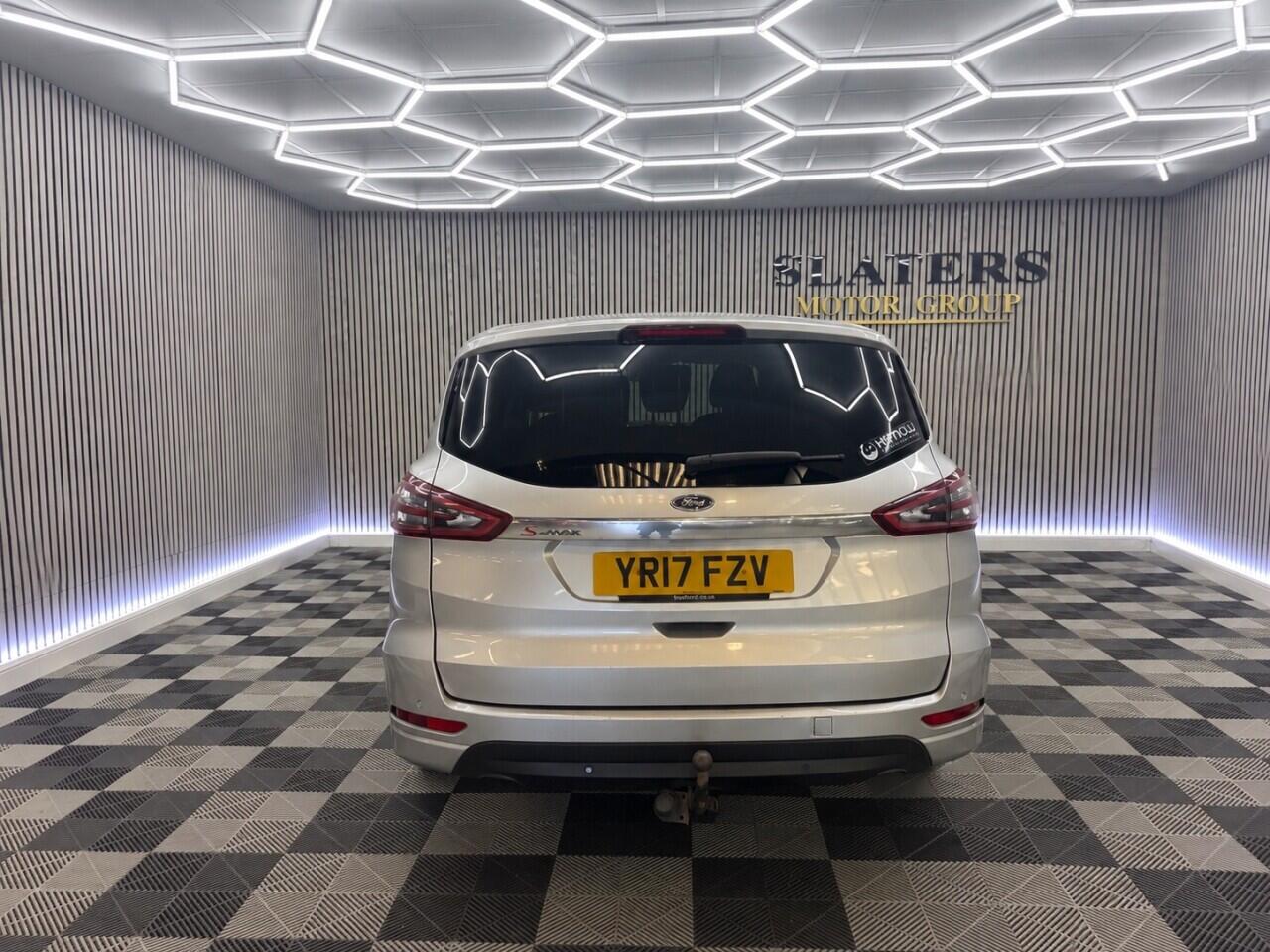 Ford S-Max view 36