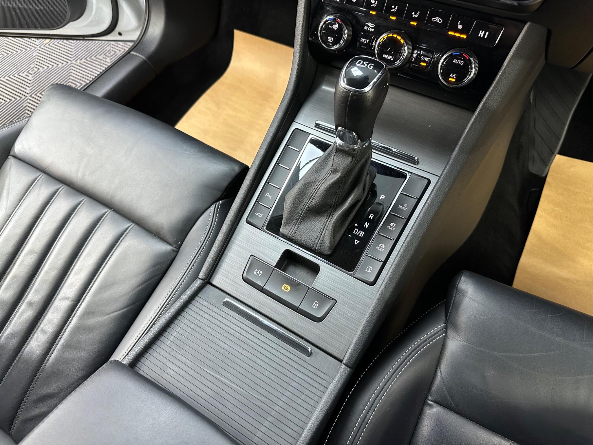 Skoda Superb view 9