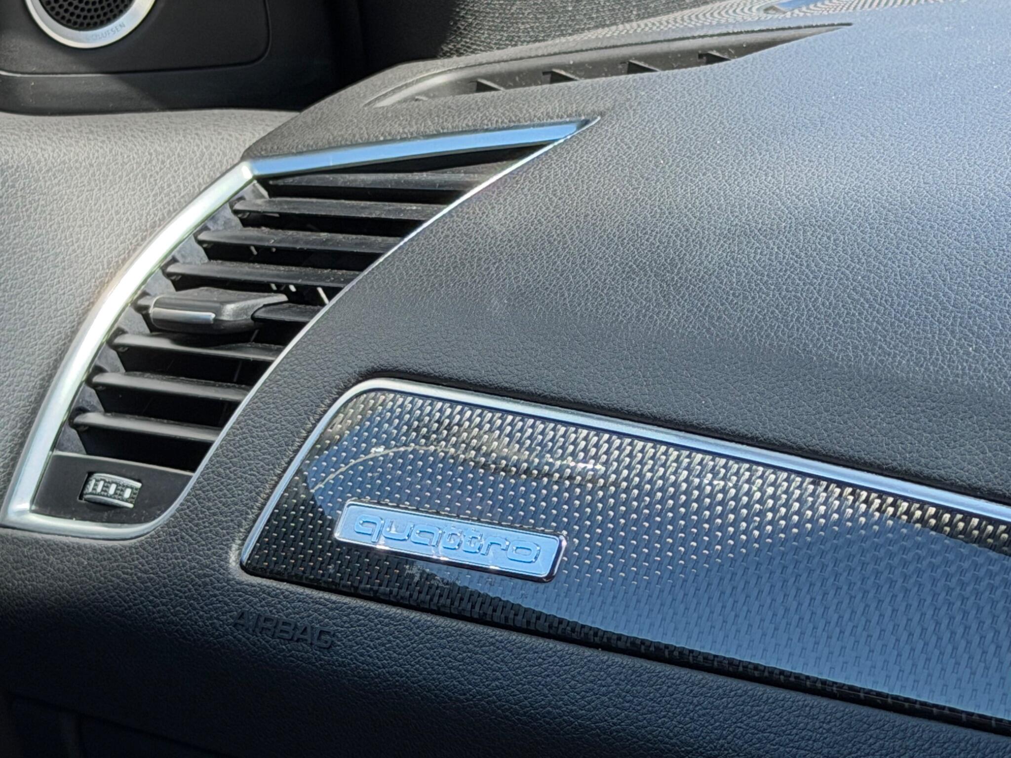 Audi SQ5 view 56