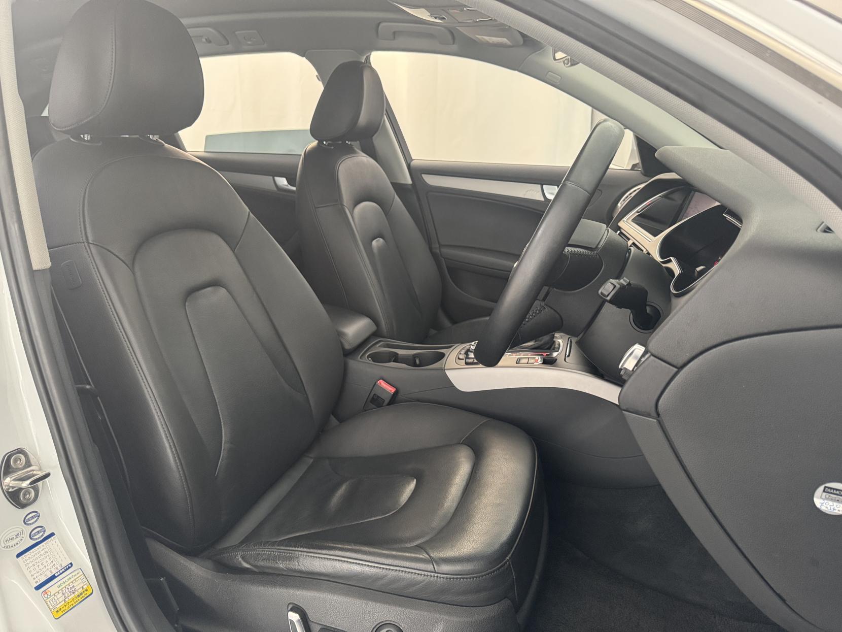 Audi A4 Avant view 55