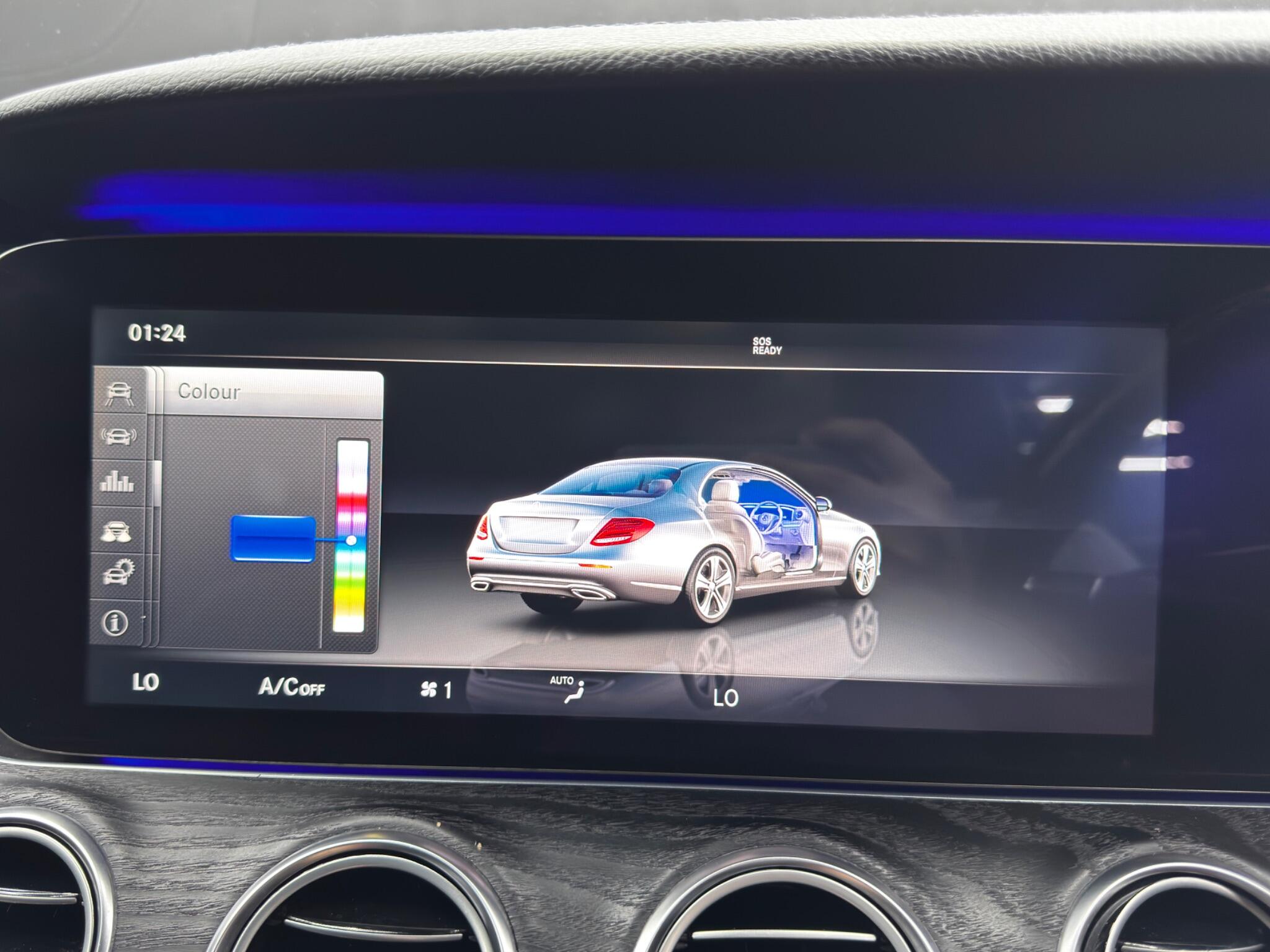 Mercedes-Benz E-Class view 35