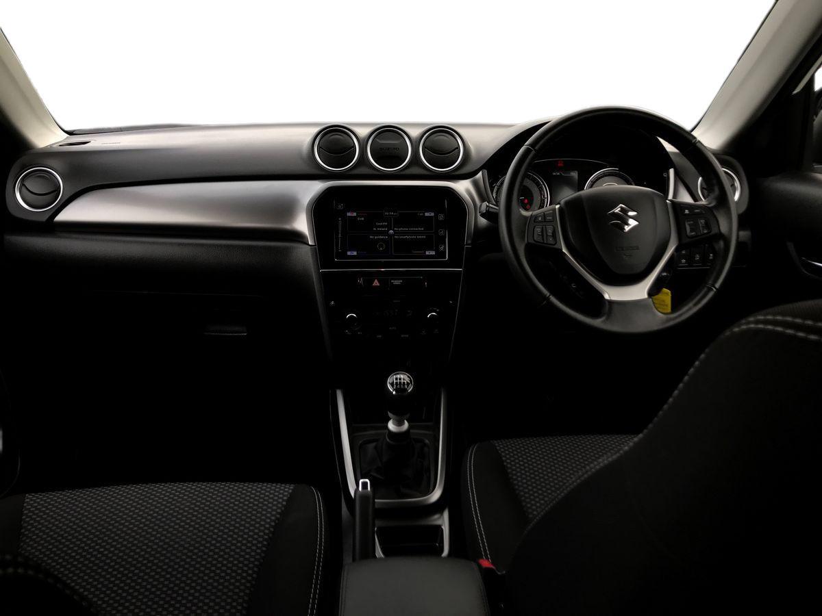 Suzuki Vitara view 4