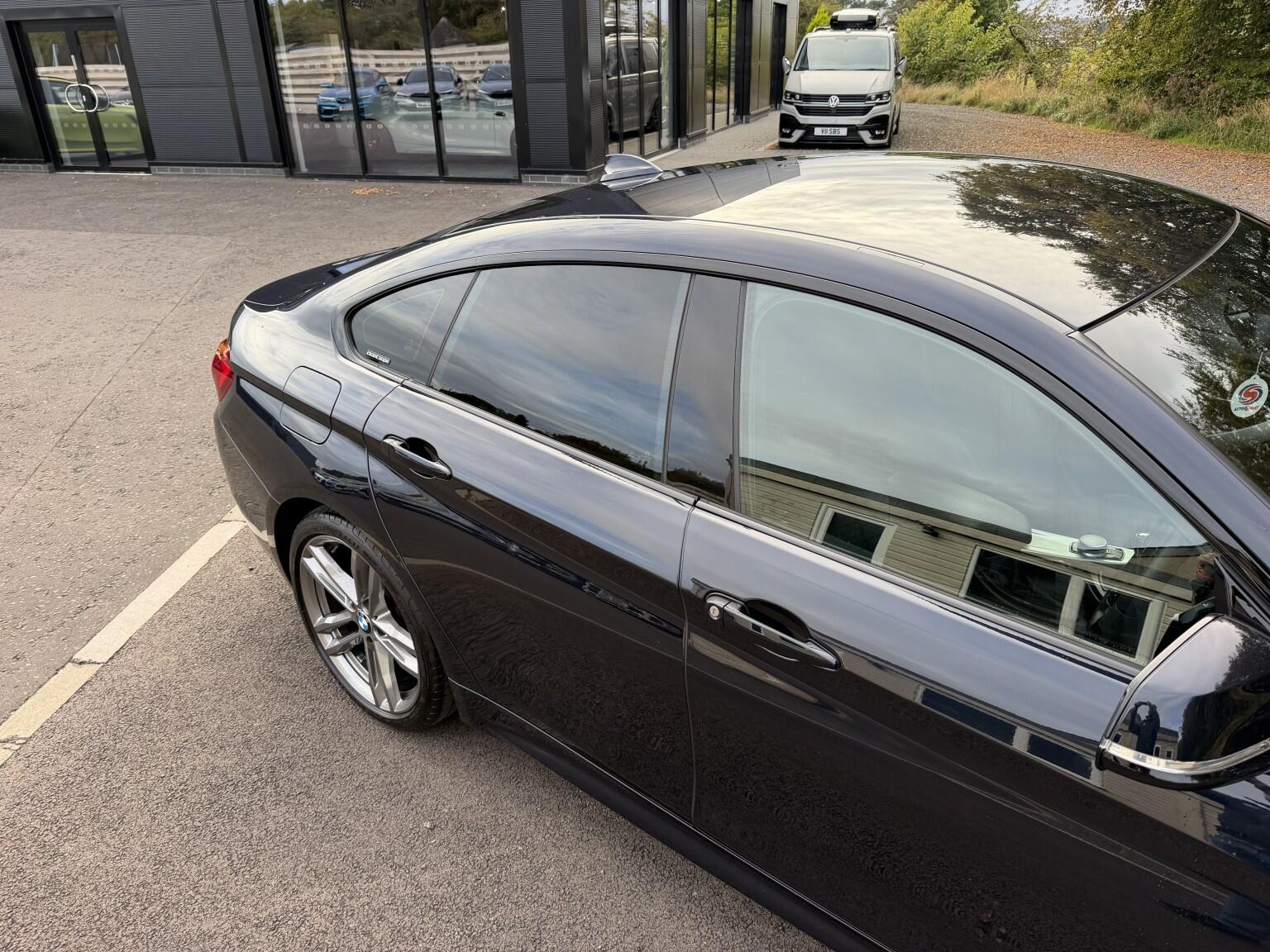 BMW 4 Series view 16