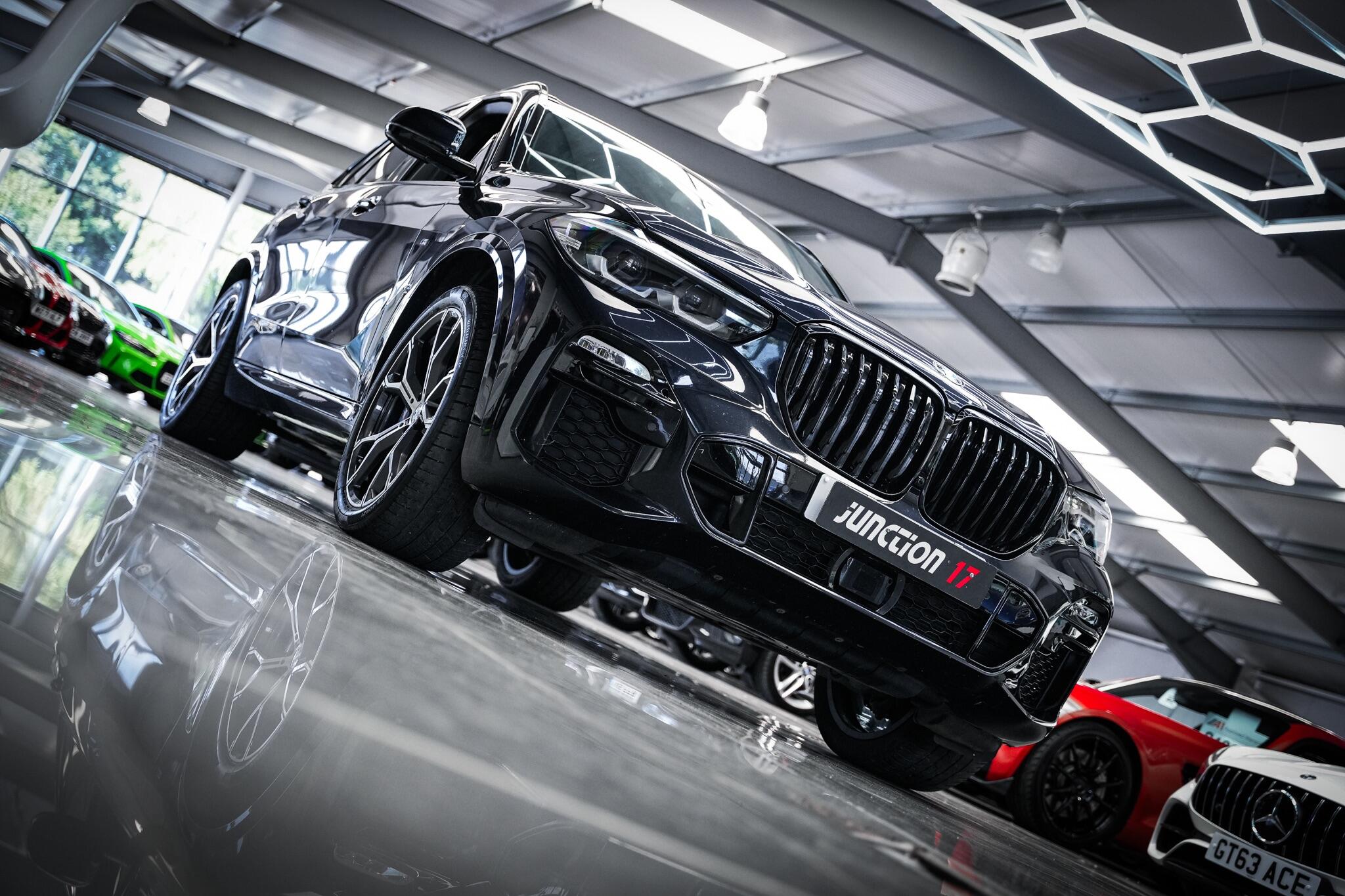 BMW X5 view 32