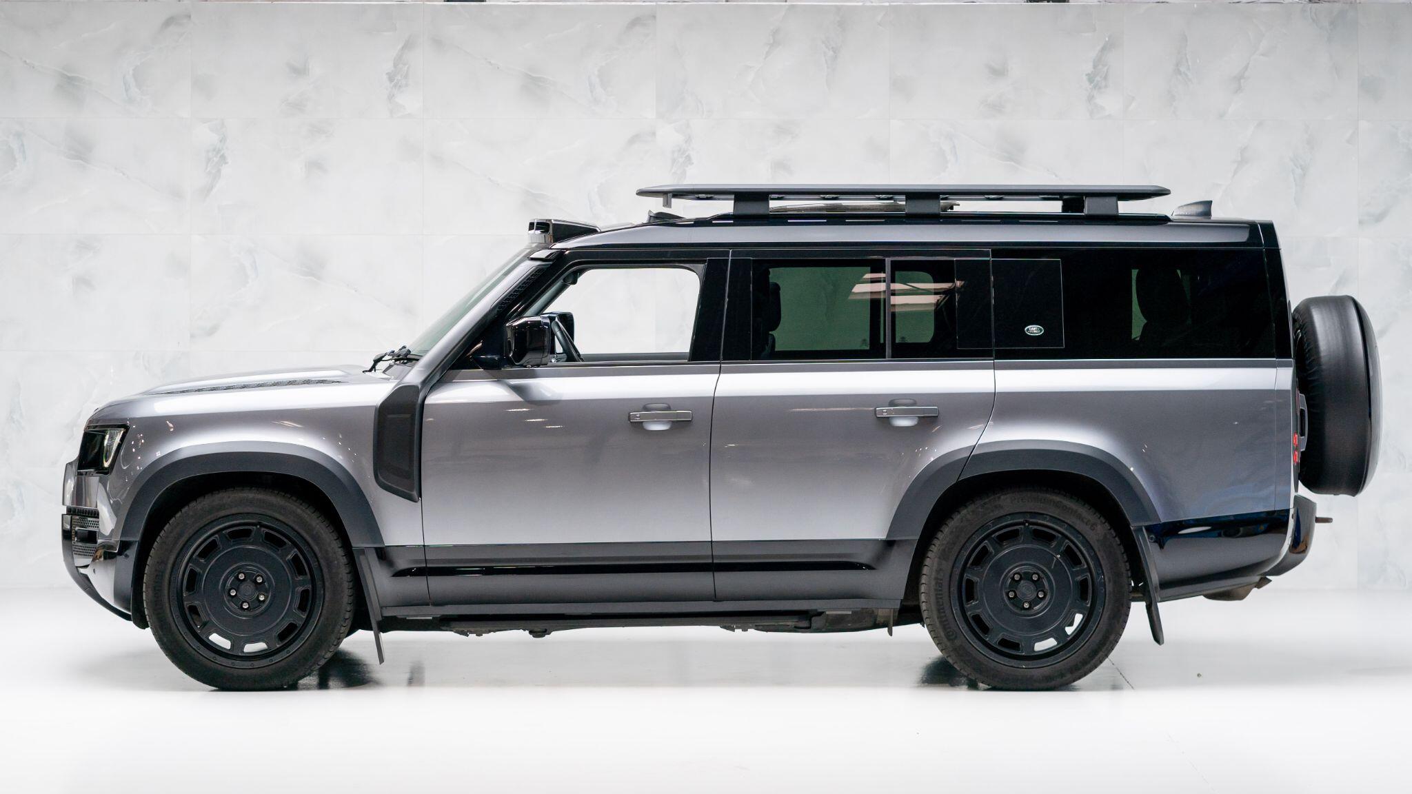 Land Rover Defender view 6