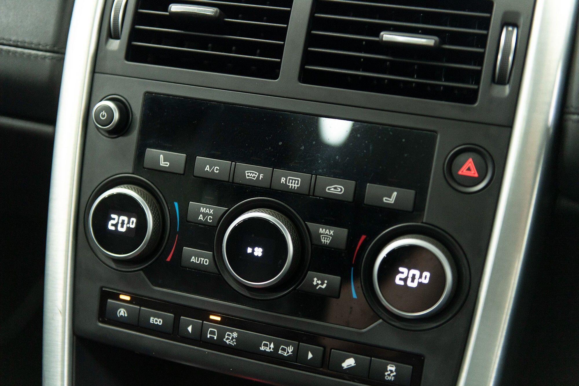 Land Rover Discovery Sport view 27