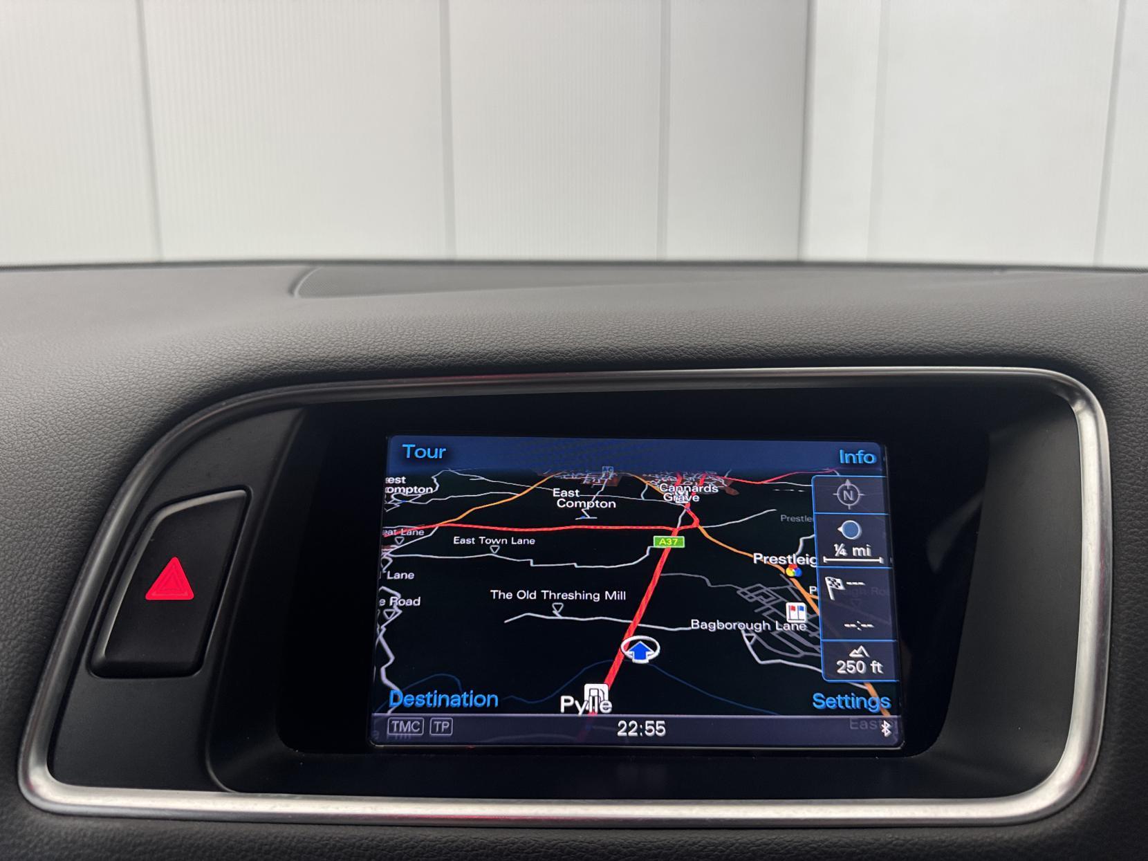 Audi Q5 view 65